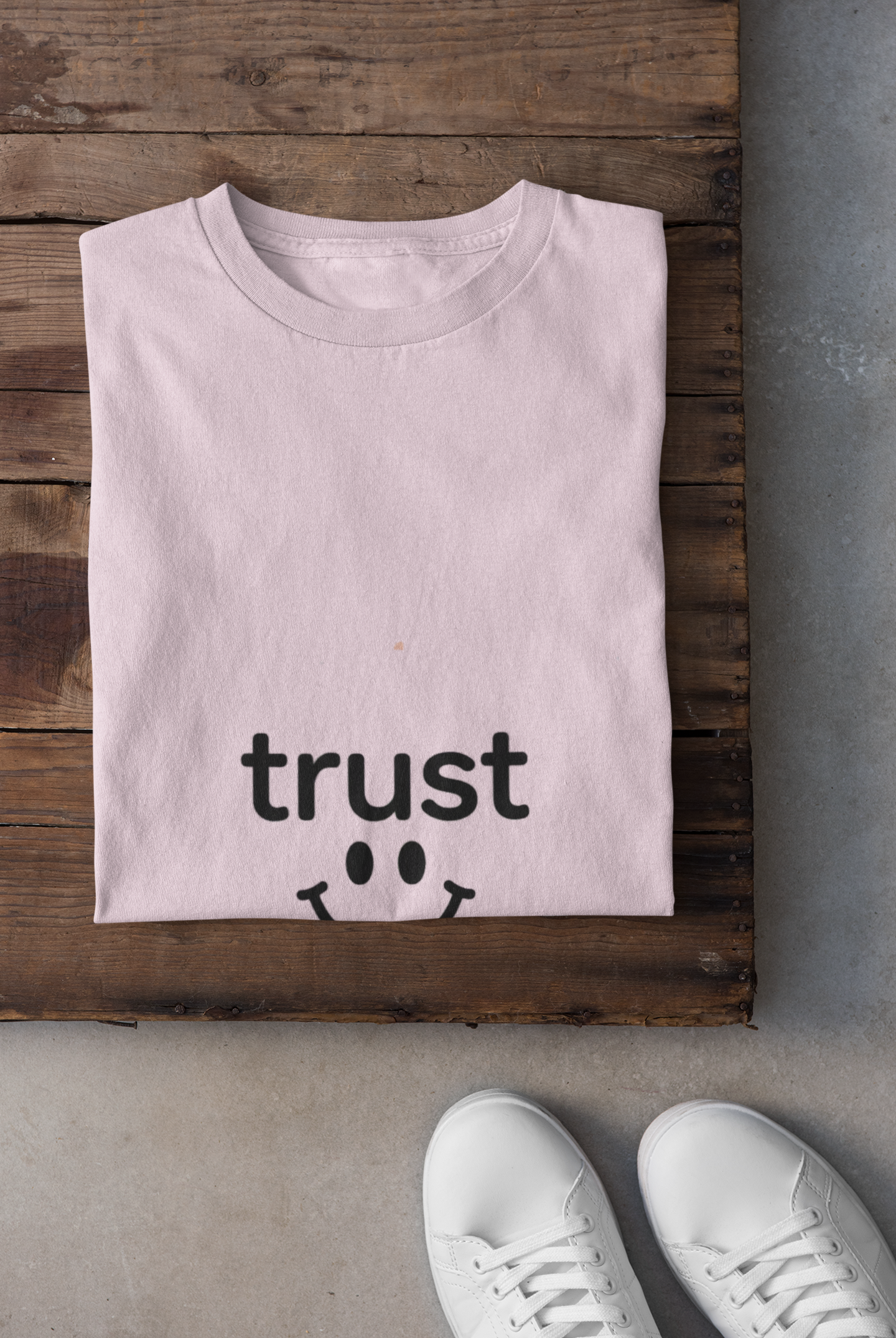 Trust in God Smiley Tee — Faith-Based Christian T-Shirt