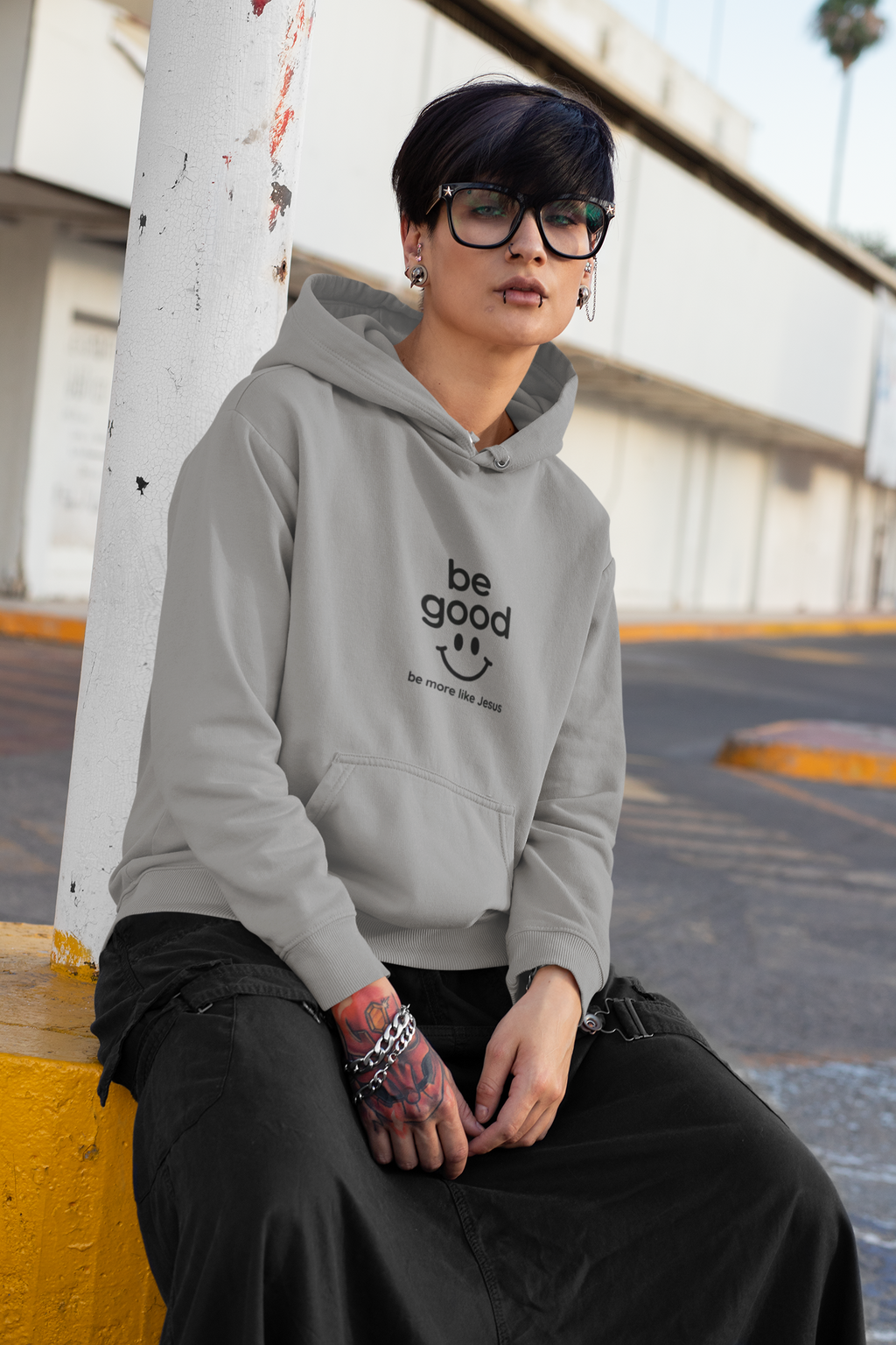 Hoodie — "Be Good" Minimalist Smiley Graphic Pullover
